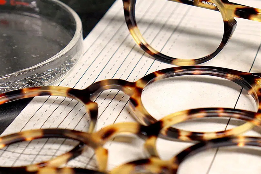 Zonnebrillen & Duurzaamheid: Waarom Bio-Acetaat Ertoe Doet